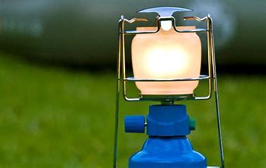 How to mantle a gas lantern